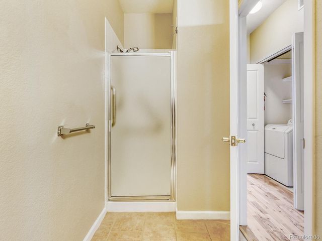 8369 S Independence Circle 101, Littleton, CO 80128