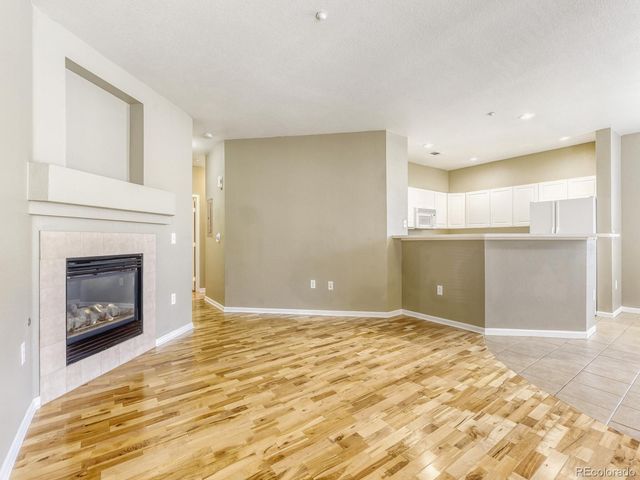 8369 S Independence Circle 101, Littleton, CO 80128