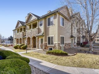 8369 S Independence Circle 101, Littleton, CO 80128
