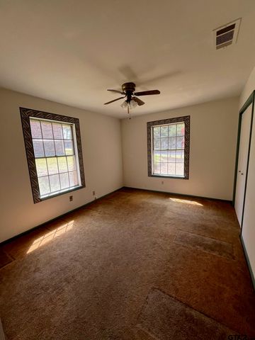 2608 Shenandoah Dr, Tyler, TX 75701