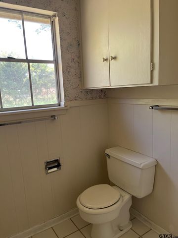 2608 Shenandoah Dr, Tyler, TX 75701