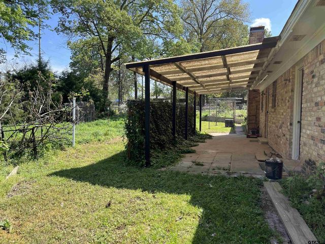 2608 Shenandoah Dr, Tyler, TX 75701