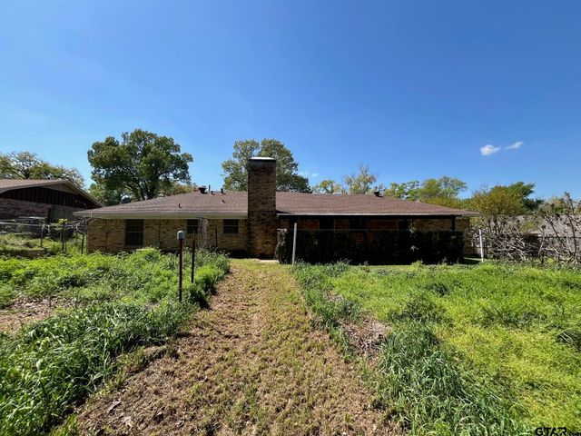 2608 Shenandoah Dr, Tyler, TX 75701