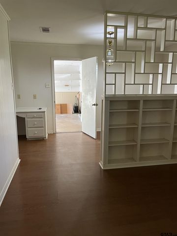 2608 Shenandoah Dr, Tyler, TX 75701