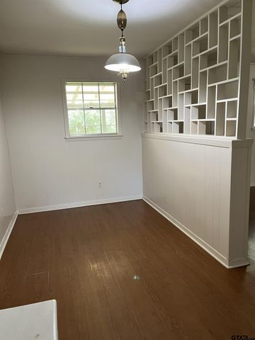 2608 Shenandoah Dr, Tyler, TX 75701