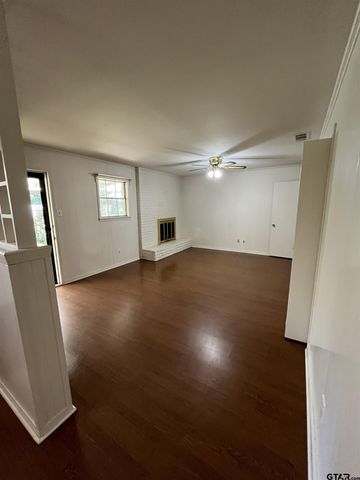 2608 Shenandoah Dr, Tyler, TX 75701