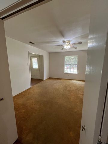 2608 Shenandoah Dr, Tyler, TX 75701