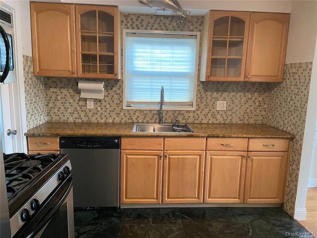 541 E Park Avenue 1st Floor, Long Beach, NY 11561