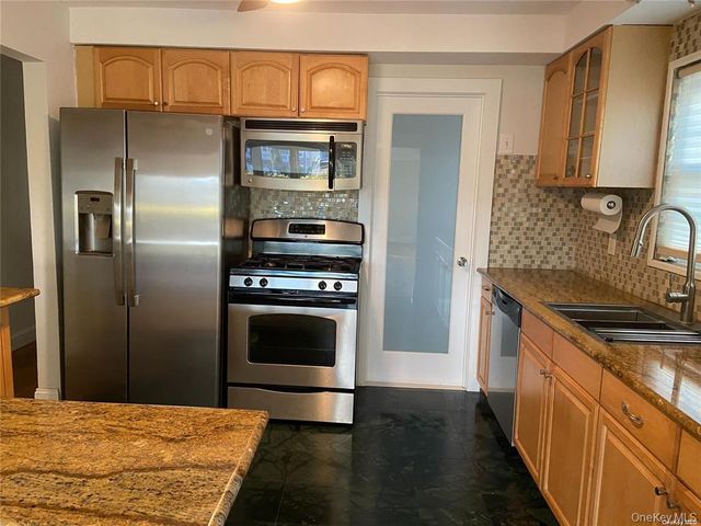 541 E Park Avenue 1st Floor, Long Beach, NY 11561