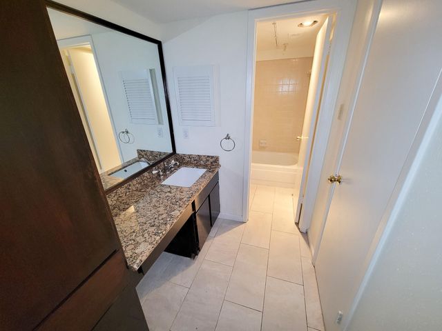 10811 Richmond Avenue 47, Houston, TX 77042