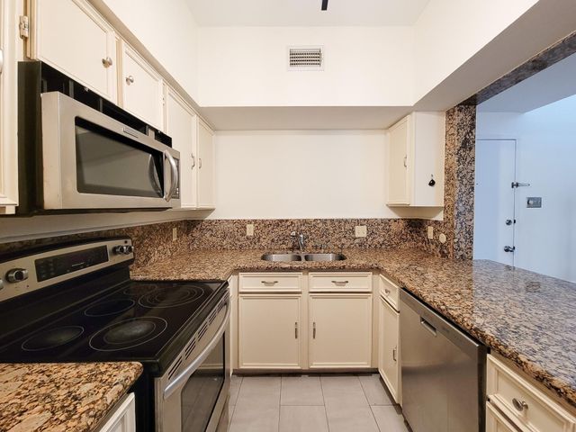 10811 Richmond Avenue 47, Houston, TX 77042