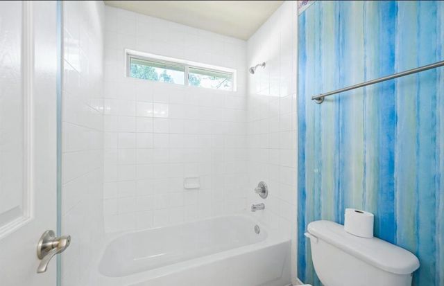 16639 Barrett Post Lane, Houston, TX 77095