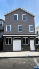 52 Holland Street, Newark, NJ 07103