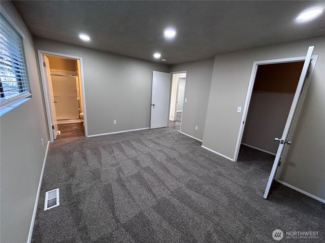 9139 NE 142nd Way, Kirkland, WA 98034
