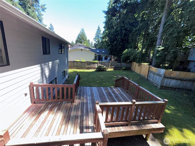 9139 NE 142nd Way, Kirkland, WA 98034