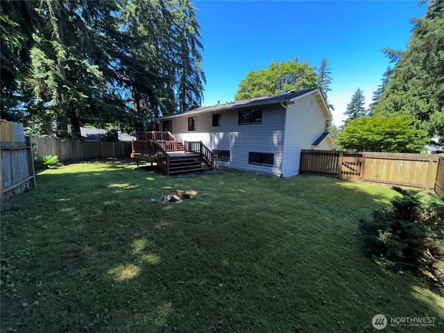 9139 NE 142nd Way, Kirkland, WA 98034