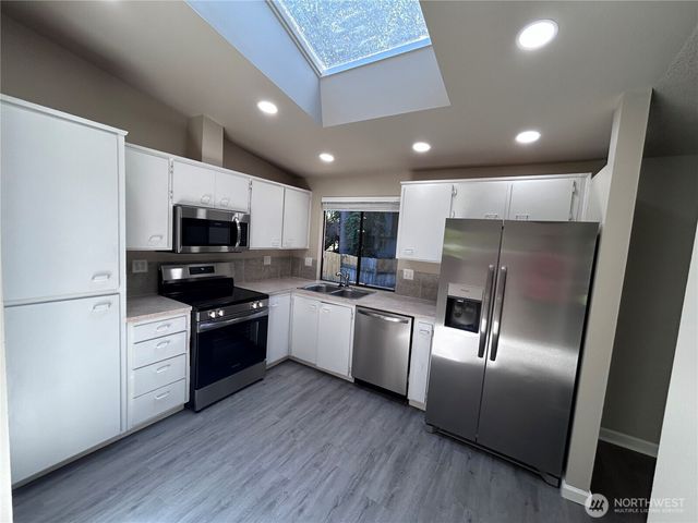 9139 NE 142nd Way, Kirkland, WA 98034