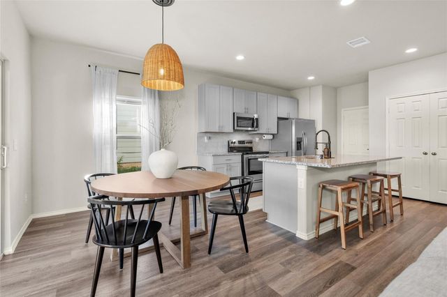 919 Amesbury Court, Conroe, TX 77316