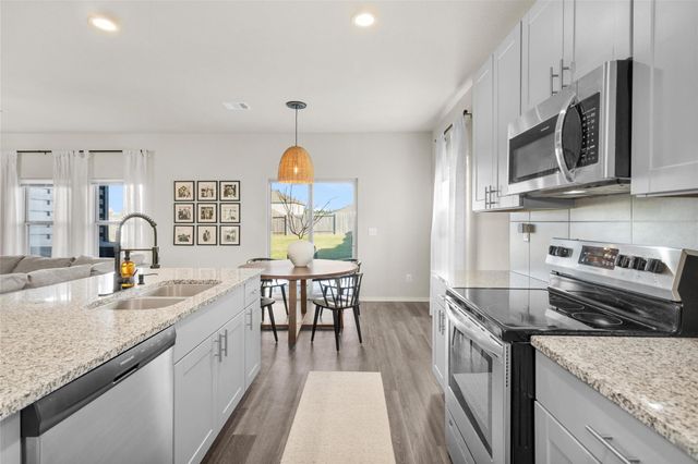 919 Amesbury Court, Conroe, TX 77316