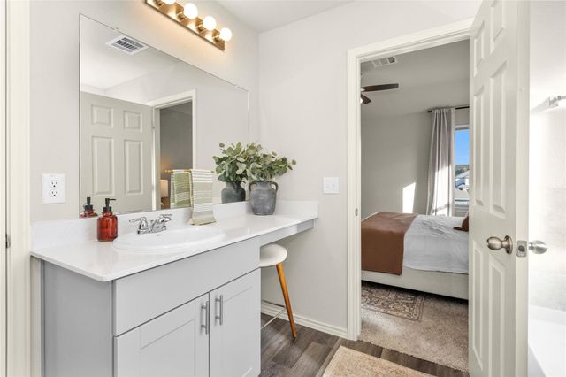 919 Amesbury Court, Conroe, TX 77316