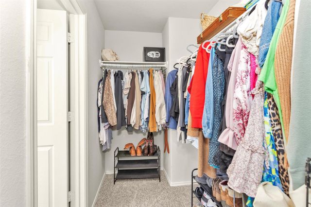 919 Amesbury Court, Conroe, TX 77316