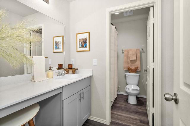 919 Amesbury Court, Conroe, TX 77316