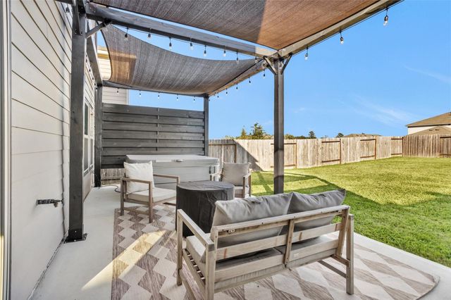 919 Amesbury Court, Conroe, TX 77316