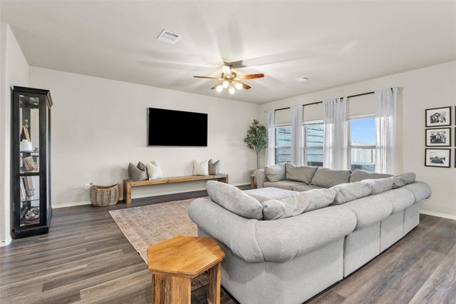 919 Amesbury Court, Conroe, TX 77316