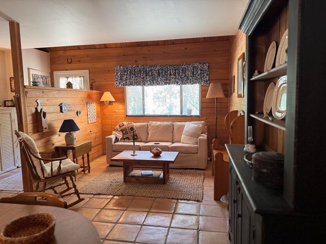 44452 Dinely Dr Drive, Three Rivers, CA 93271