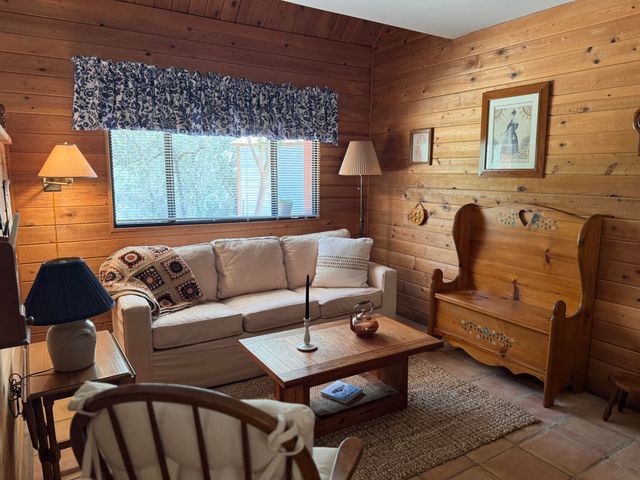 44452 Dinely Dr Drive, Three Rivers, CA 93271