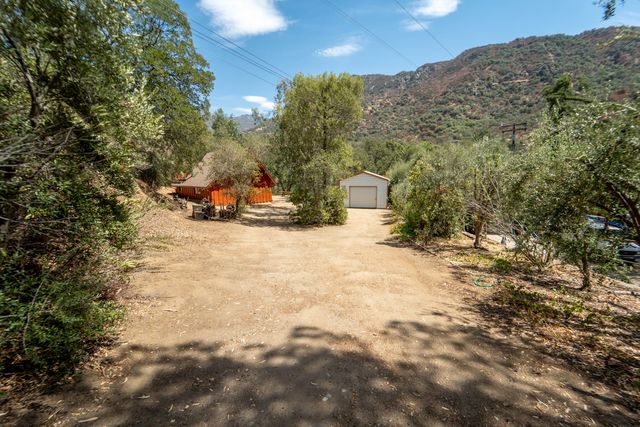 44452 Dinely Dr Drive, Three Rivers, CA 93271