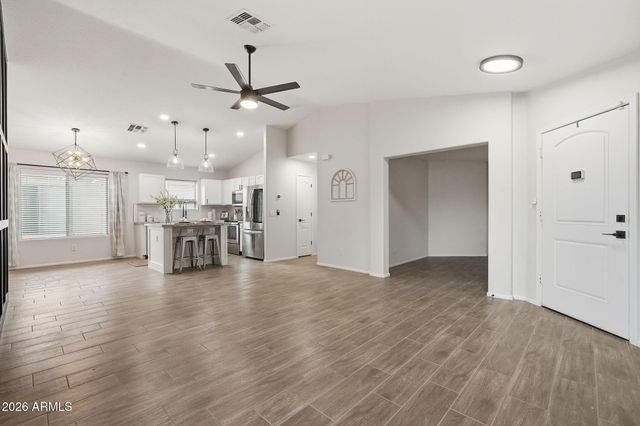 1295 E Estelle Lane, San Tan Valley, AZ 85140