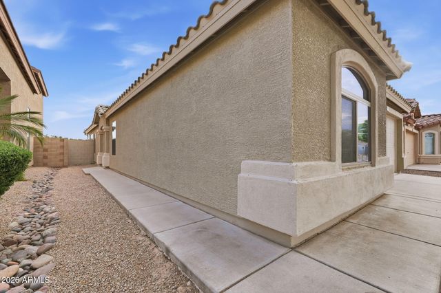 1295 E Estelle Lane, San Tan Valley, AZ 85140