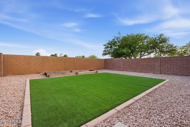 1295 E Estelle Lane, San Tan Valley, AZ 85140