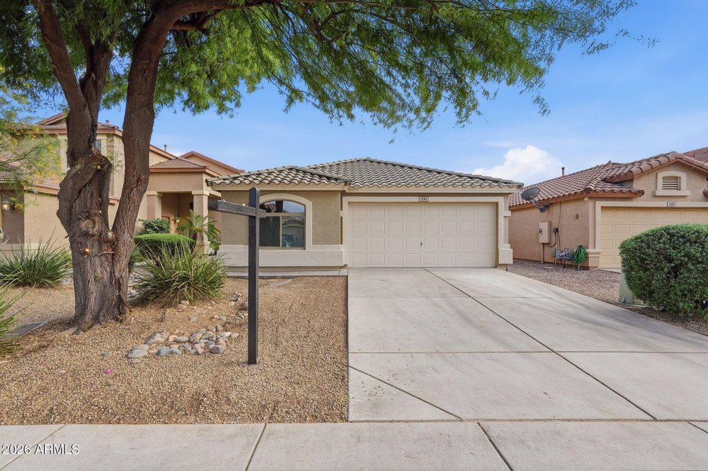 1295 E Estelle Lane, San Tan Valley, AZ 85140