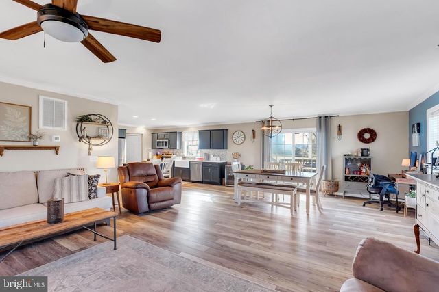 8960 BACONS RD, Delmar, DE 19940