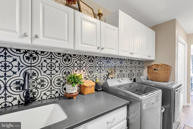 8960 BACONS RD, Delmar, DE 19940