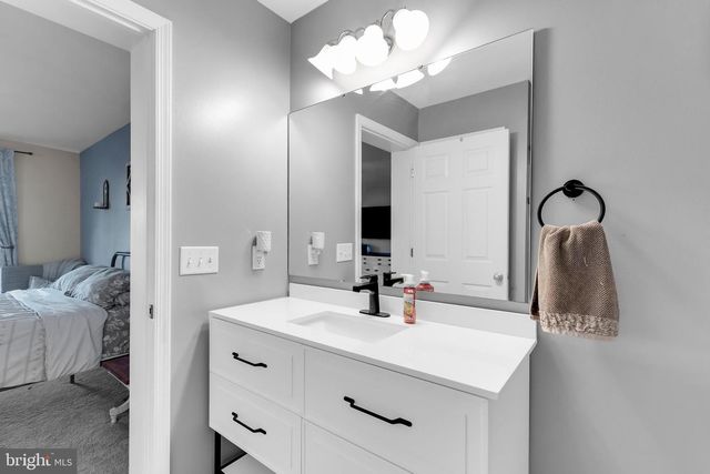 8960 BACONS RD, Delmar, DE 19940