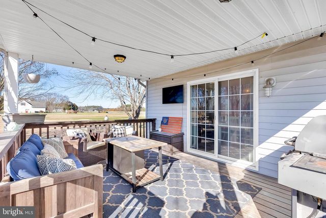 8960 BACONS RD, Delmar, DE 19940