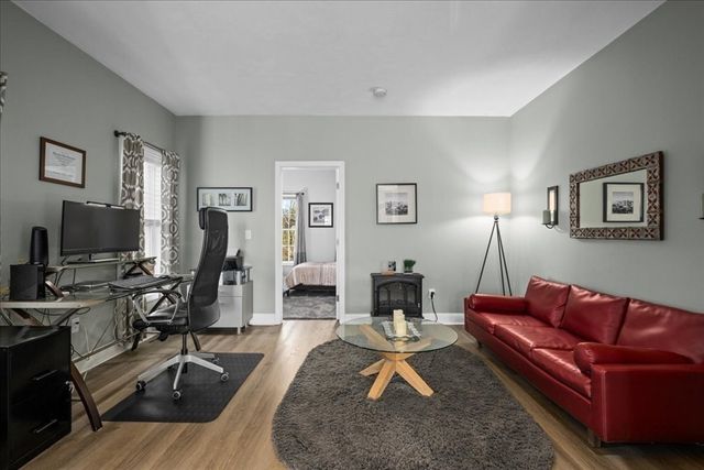 8 Tea Party Drive 8, Uxbridge, MA 01569