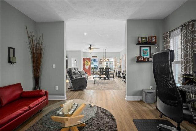 8 Tea Party Drive 8, Uxbridge, MA 01569