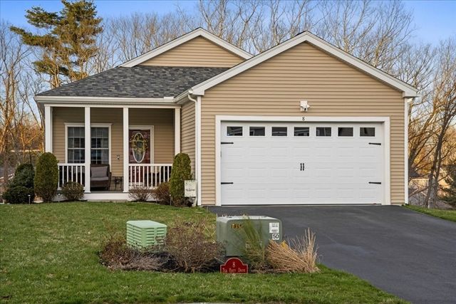 8 Tea Party Drive 8, Uxbridge, MA 01569