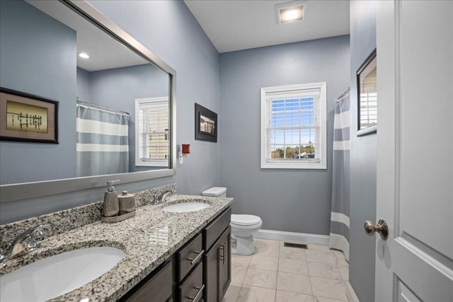8 Tea Party Drive 8, Uxbridge, MA 01569