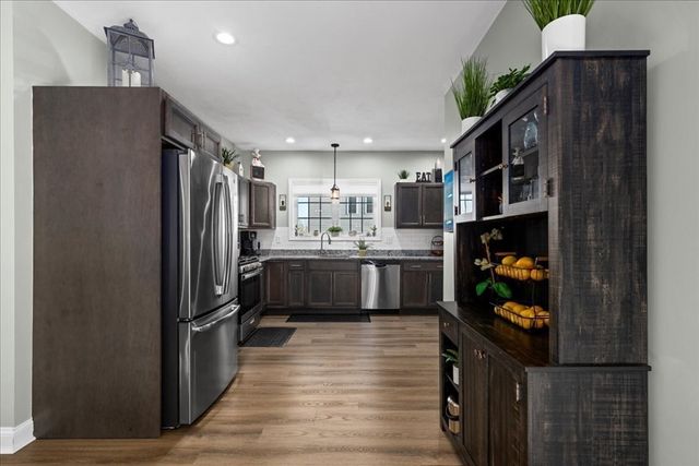8 Tea Party Drive 8, Uxbridge, MA 01569