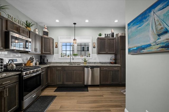 8 Tea Party Drive 8, Uxbridge, MA 01569