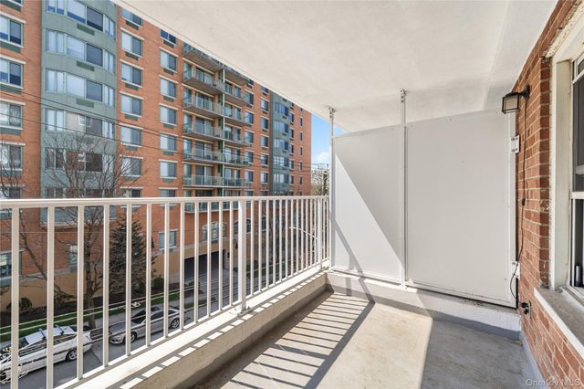 600 Locust Street 3G, Mount Vernon, NY 10552