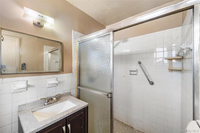 600 Locust Street 3G, Mount Vernon, NY 10552