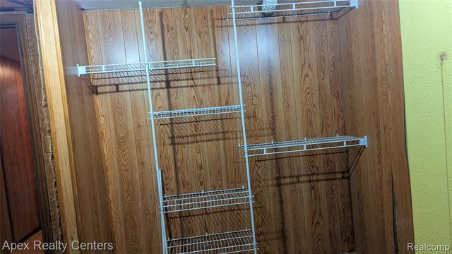 41682 Bedford Drive, Canton, MI 48187