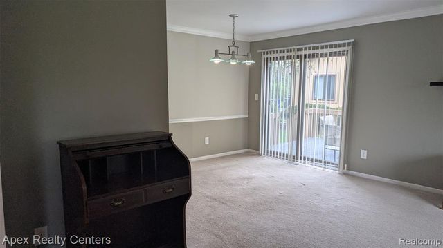 41682 Bedford Drive, Canton, MI 48187