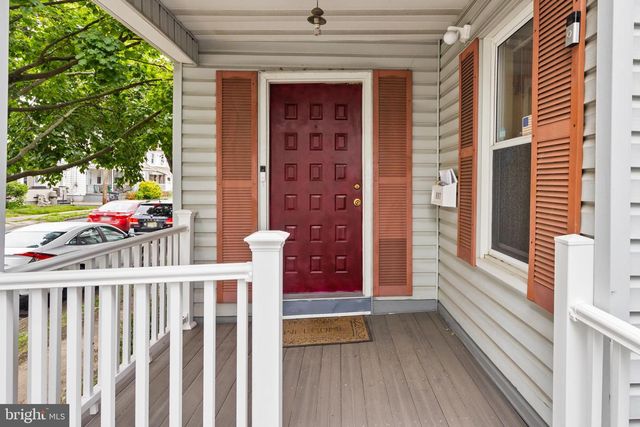 697 S OLDEN AVE, Trenton, NJ 08629